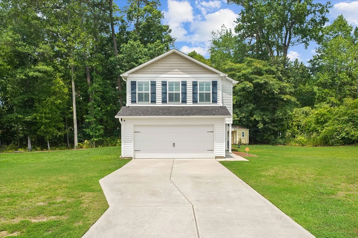 Front exterior of 4225 Meadowview Lane